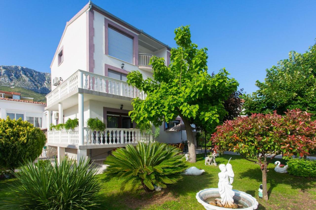 Apartmani Luis Kaštela Esterno foto