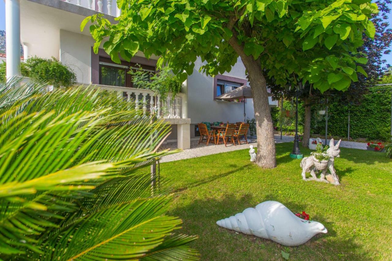 Apartmani Luis Kaštela Esterno foto